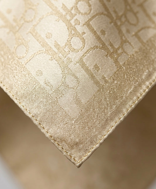 Square HIjab Silk - D Milky