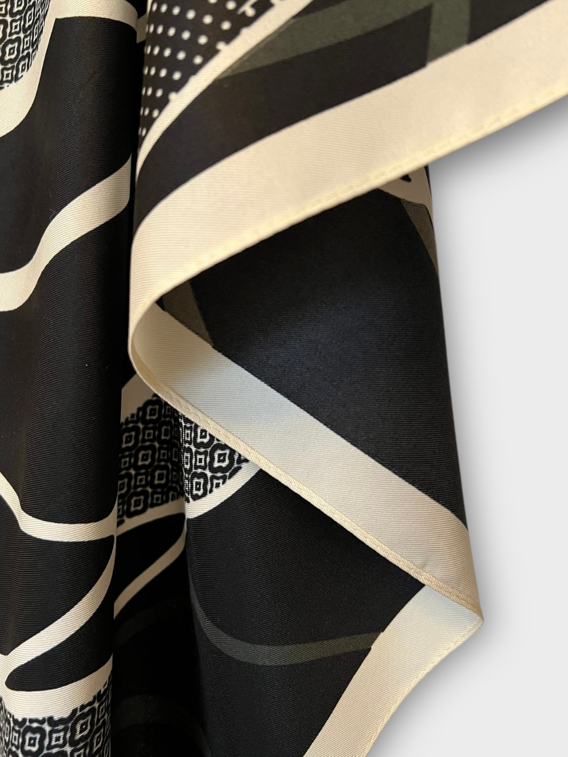 Square Satin Hijab - Rose Black