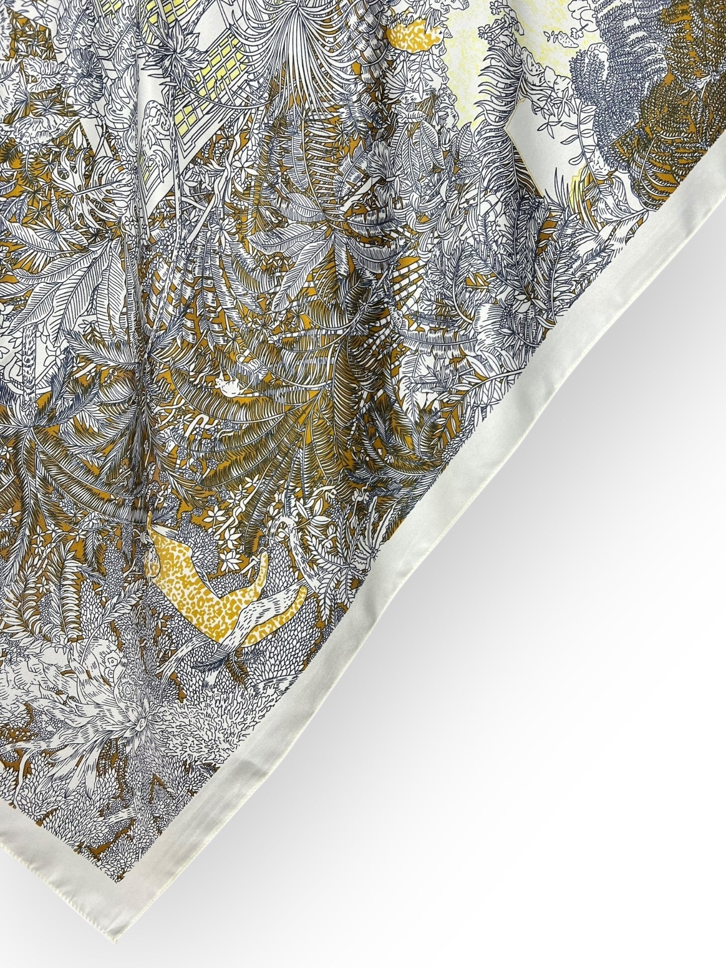 Square Hijab Silk - Cream