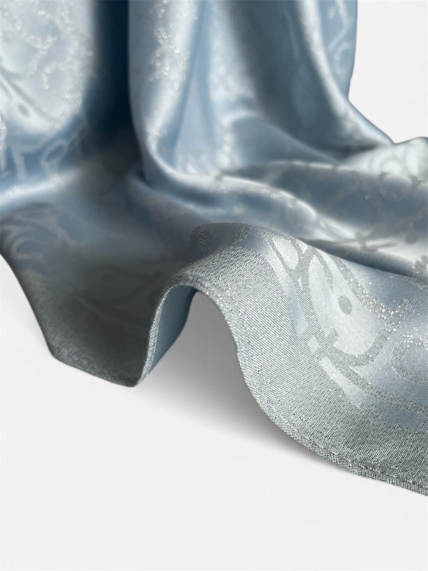 Square HIjab Silk - Babyblue 