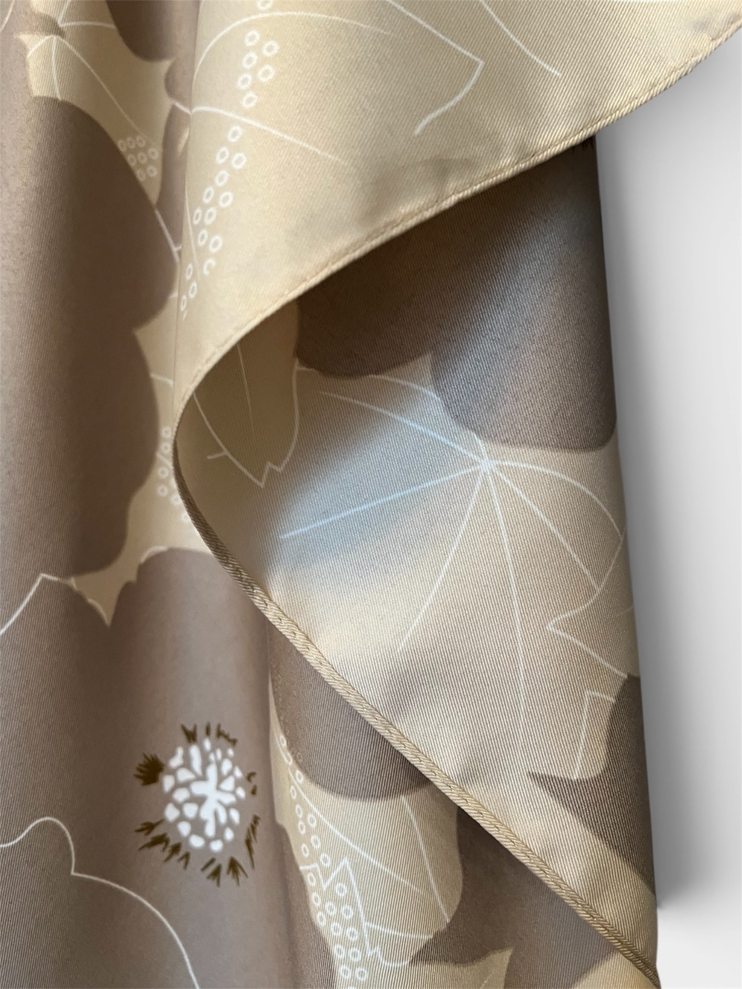 Square Satin Hijab - Beige Blossom